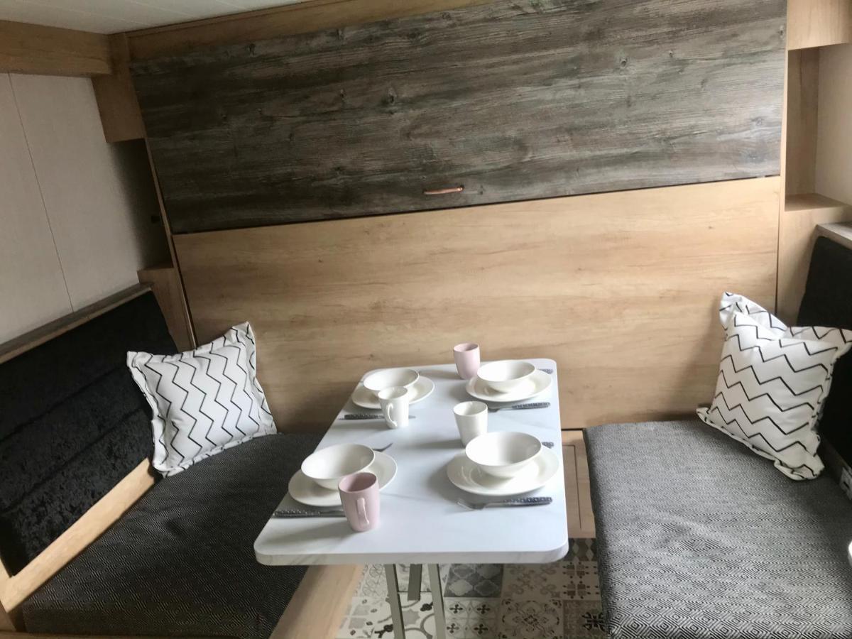 Caledonian Lodges 1 Инвернесс Экстерьер фото